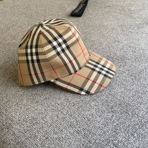 Burberry hat